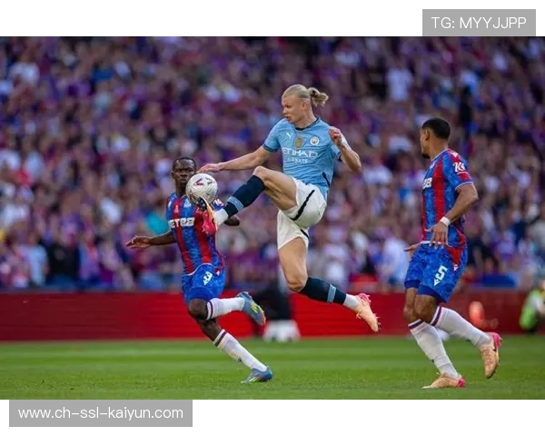 曼城客场3-0完胜水晶宫,哈兰德破门领军紧追榜首 曼城客场3-0完胜水晶宫,哈兰德破门领军紧追榜首